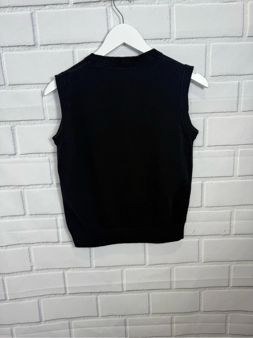 Gymboree sleeveless v‑neck